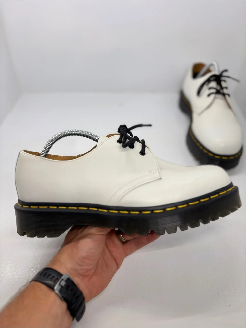 Dr. Martens 26654 White Smooth Leather 3-Eye Oxford Shoes Men’s 10 Women’s 11 EU